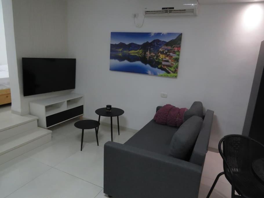 המקום ברותם Nahariya Bagian luar foto